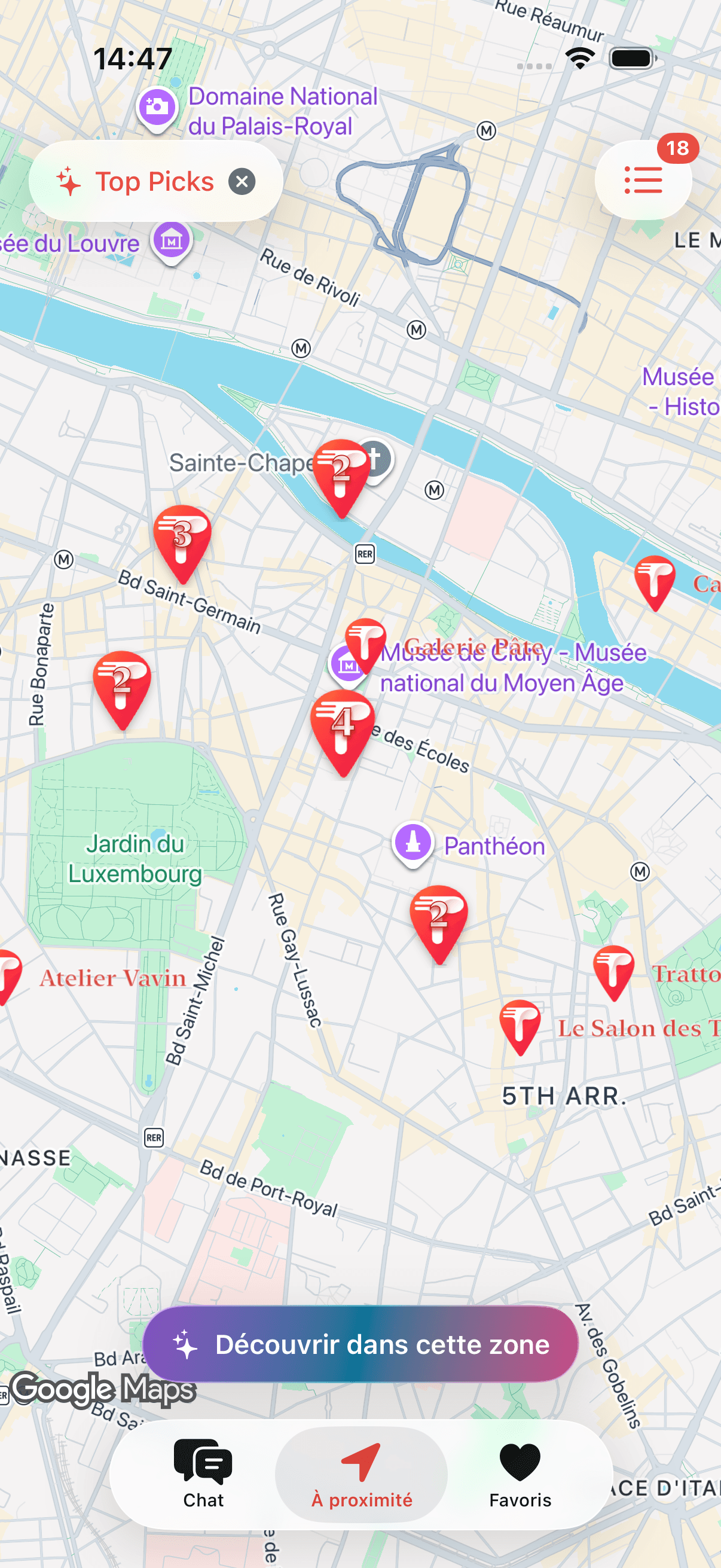 Vos résultats de chat sur la carte. Déplacez-vous où vous voulez et touchez « Découvrir dans cette zone » pour de nouvelles suggestions sur place.